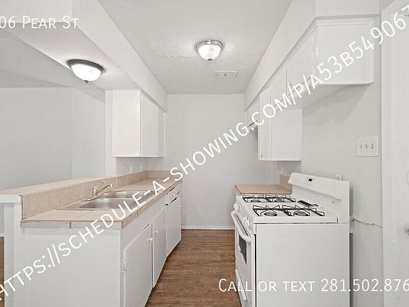 4th image of 306 Pear St
