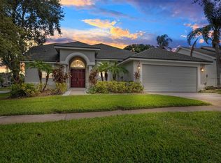 1021 Tradewinds Dr, Tarpon Springs, FL 34689