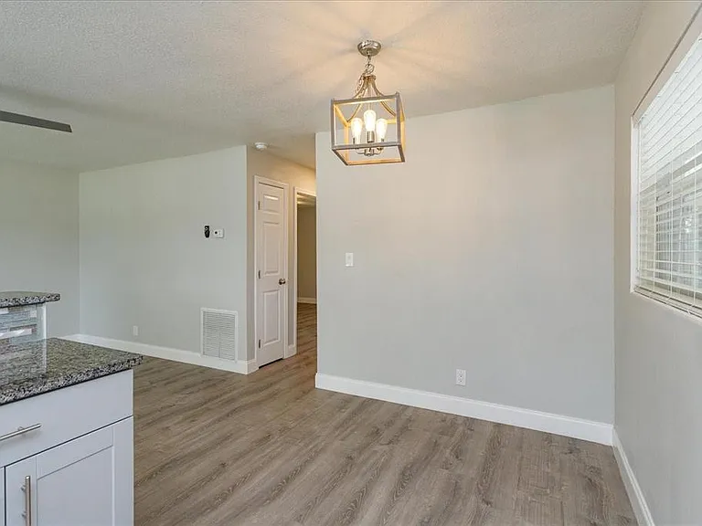 504 El Dorado Way — Photo 11