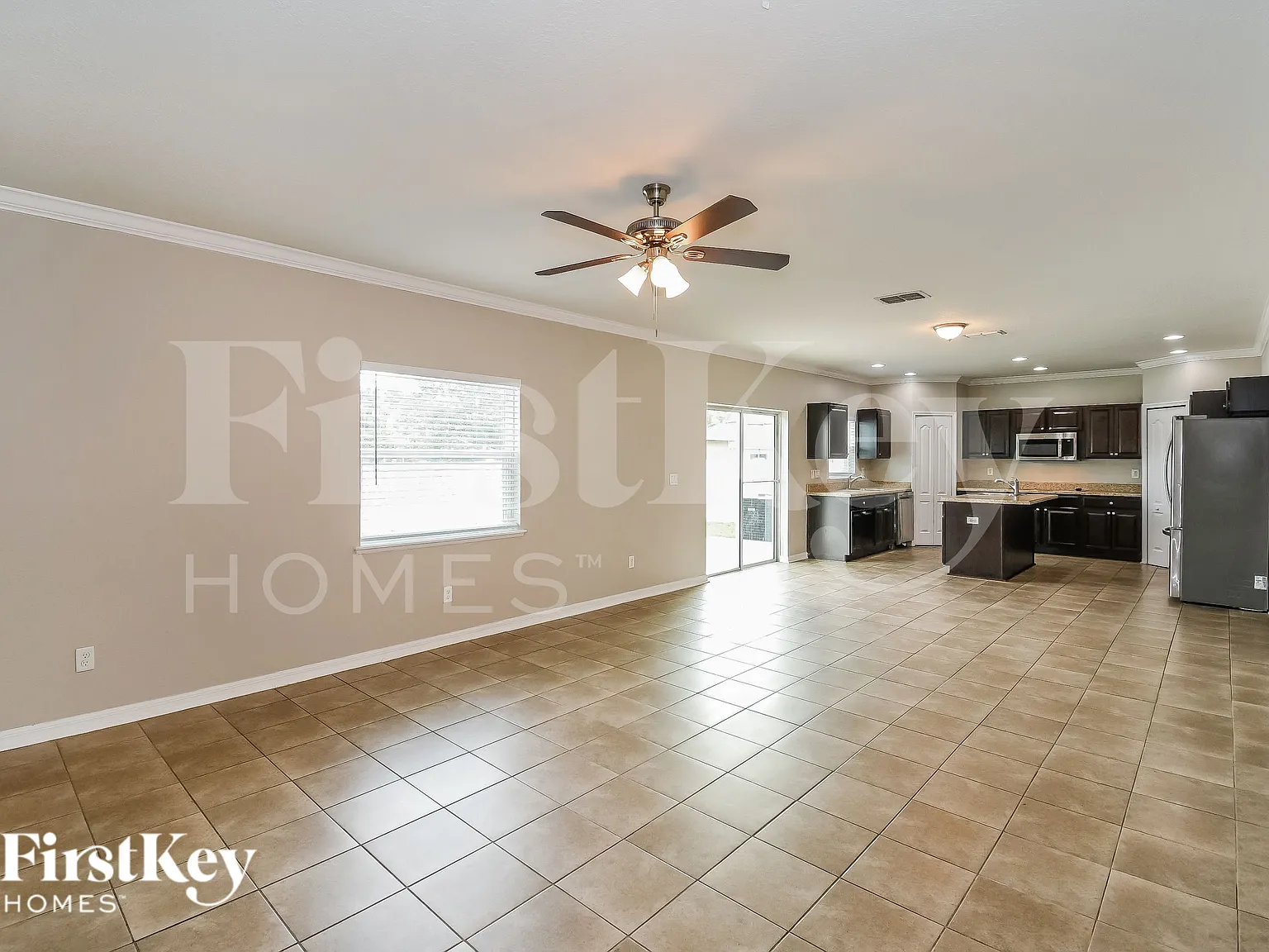 4 bed, 2.5 bath, 2912 sqft, $2,625 — Photo 3