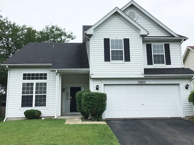 13843 S Petersburg Dr — Photo 1