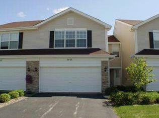 2455 Stoughton Cir, Aurora, IL 60502