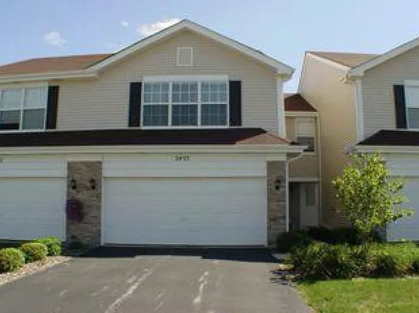 2455 Stoughton Cir, Aurora, IL 60502