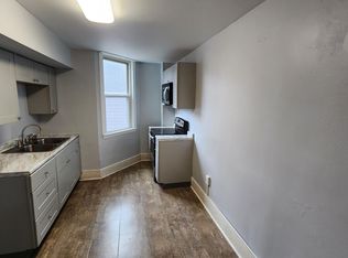 411 Maplewood Ave APT 4, Ambridge, PA 15003