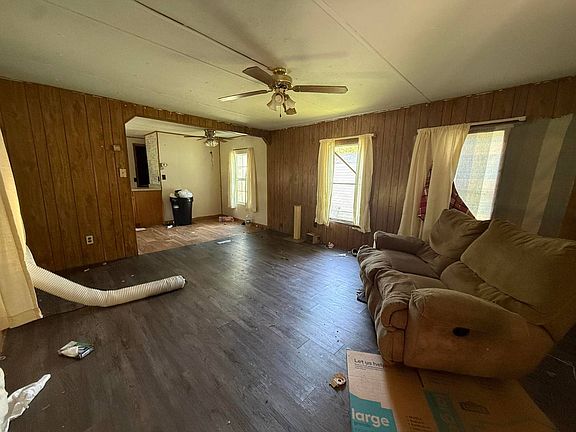 5th image of 33 Colington Dr