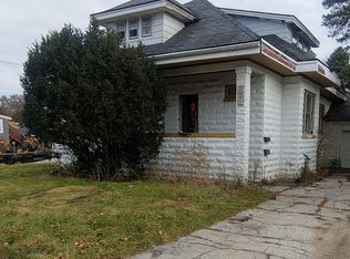 2401 Elizabeth Ave, Zion, IL 60099