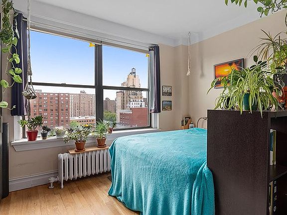 3rd image of 235 W 102nd St APT 14F
