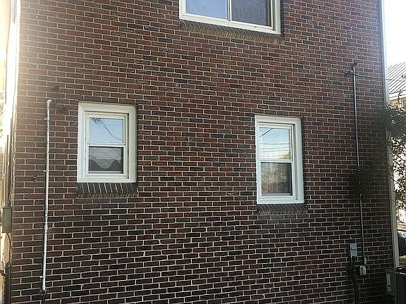 3rd image of 14 Elm St