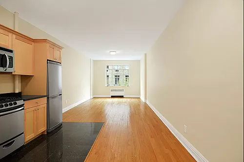 17 E 67th St #3D Photo 1