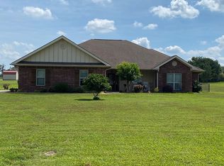 106 Foxtail Ln, Gilmer, TX 75645