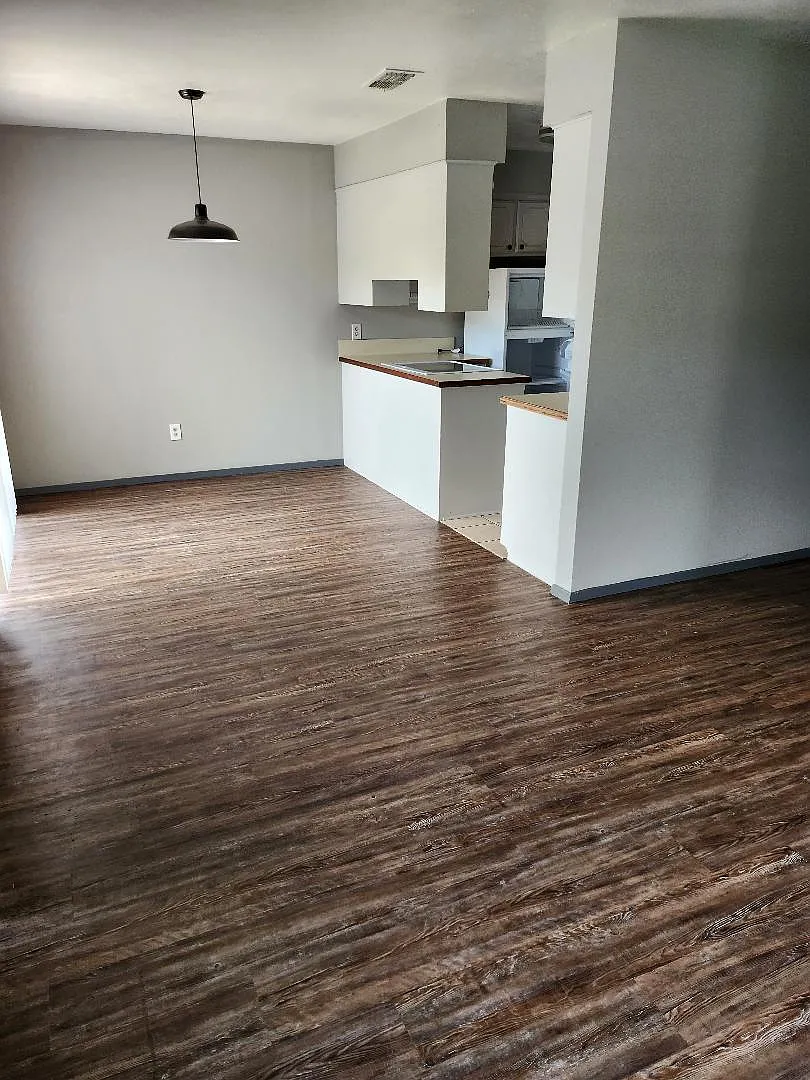 Building Photo - 103 Parklane Dr #103