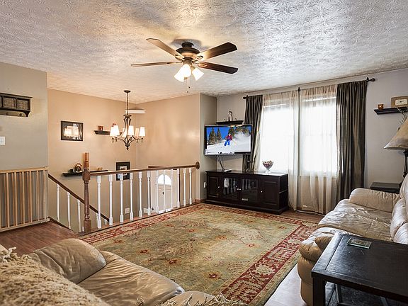 3rd image of 6300 Cactus Ct