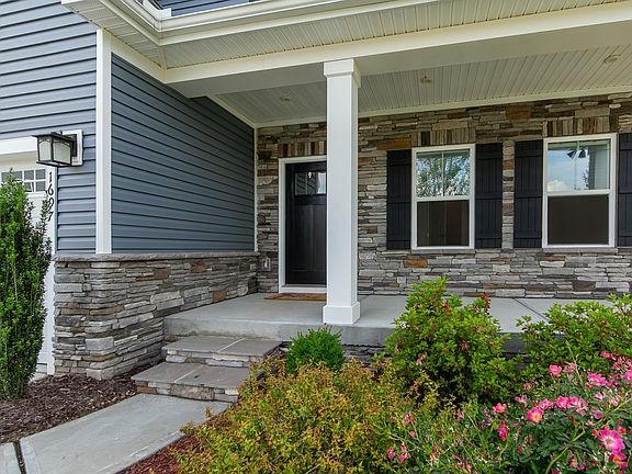 3rd image of 1697 Burtonwood Dr