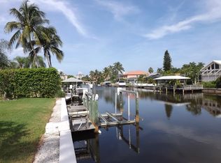 453 Conners Ave, Naples, FL 34108