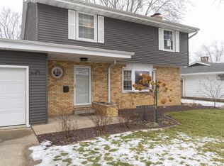 1037 Johnson St, Morton, IL