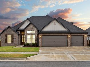 1805 Abbott Ln, Pea Ridge, AR 72751