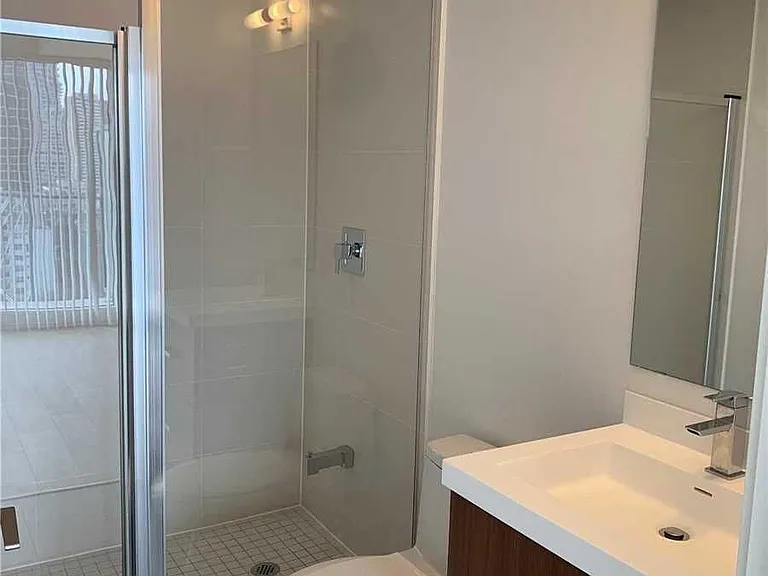 50 Wellesley St E #1808 — Photo 6