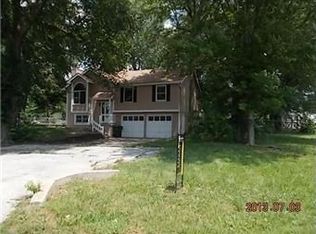 16211 Hight Ave, Belton, MO 64012