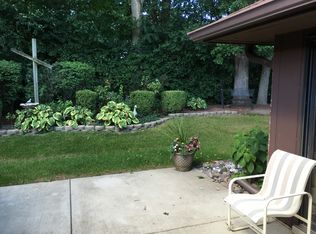 11728 S Brookside Dr, Palos Park, IL 60464