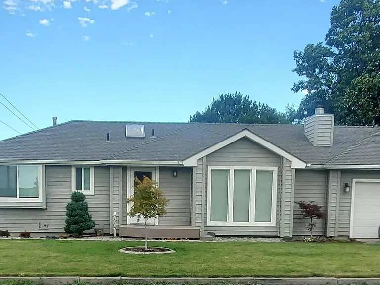 7307 N Hamilton St — Photo 1