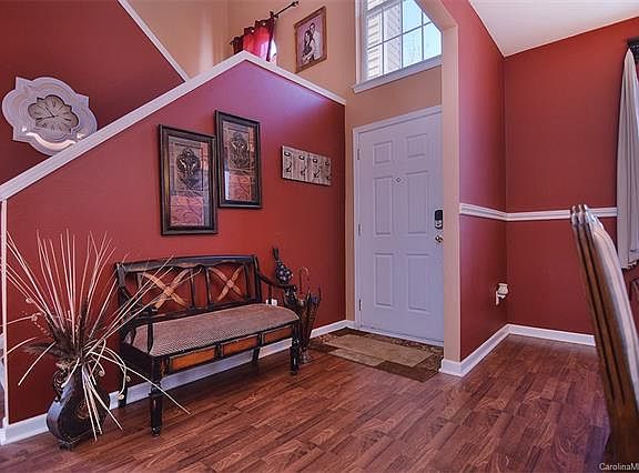 3rd image of 6404 Gatesville Ln