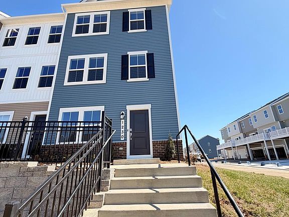 4th image of 1230 Red Clover Ln