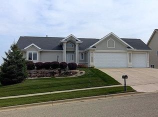 466 Medinah St, Oregon, WI 53575