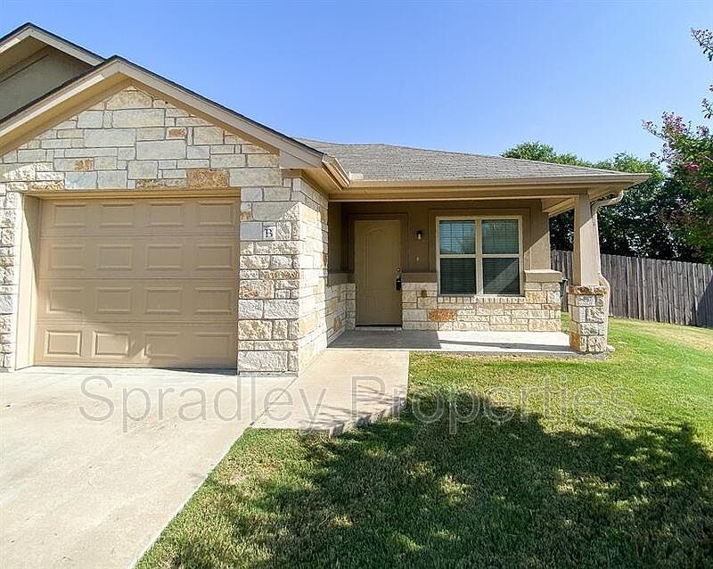 1st image of 4612B Teesh Dr