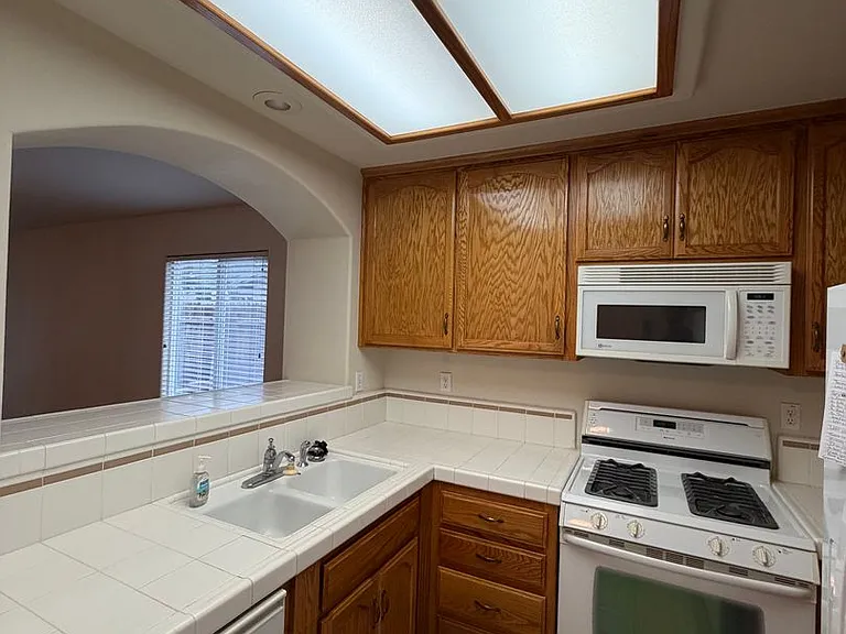 6107 Ragusa Ln — Photo 8
