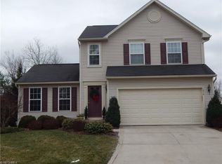 1910 Northgate Cir, Akron, OH 44320