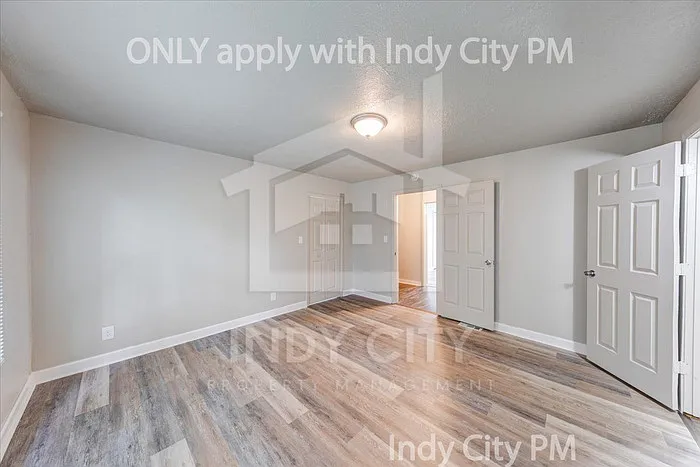 117 N Riley Ave — Photo 25