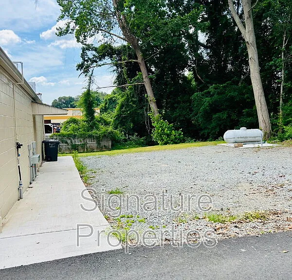 1821 Seymour Dr — Photo 29