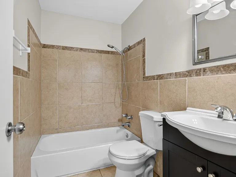 822 N Hughes St — Photo 20