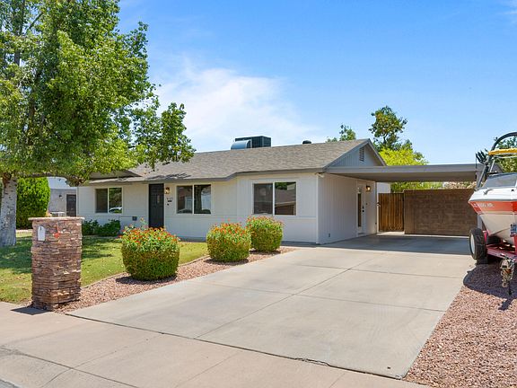 2nd image of 4109 E CROCUS Drive