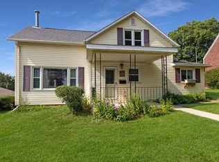 1101 Prairie St, Guthrie Center, IA 50115