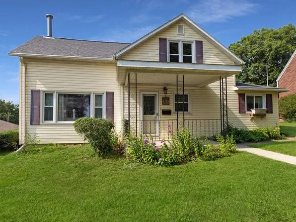1101 Prairie St, Guthrie Center, IA 50115