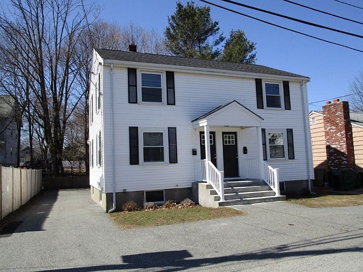 1st image of 12 Waverley St Unit 12