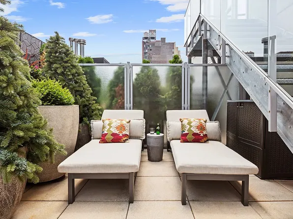 261 West 28th Street 10DD image 2 of 18
