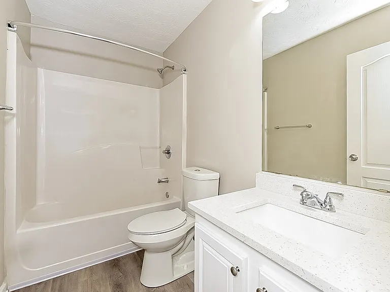 7423 Garnet Dr — Photo 16