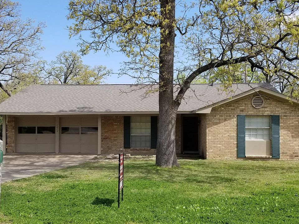 1st image of 1213 Neal Pickett Dr