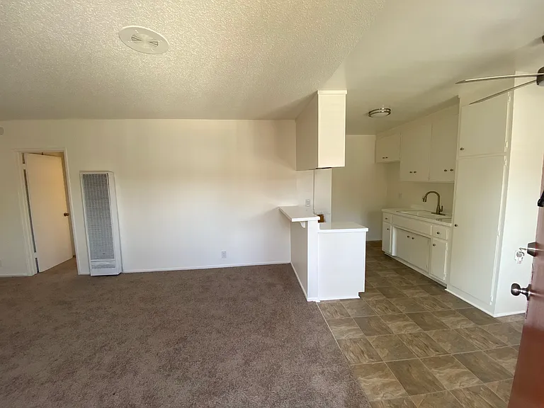 25215 Oak St #14 — Photo 7