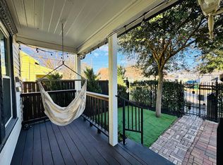 3913 Moore St, Houston, TX 77009