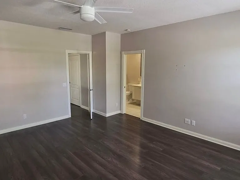 47 Tall Oaks Cir — Photo 3