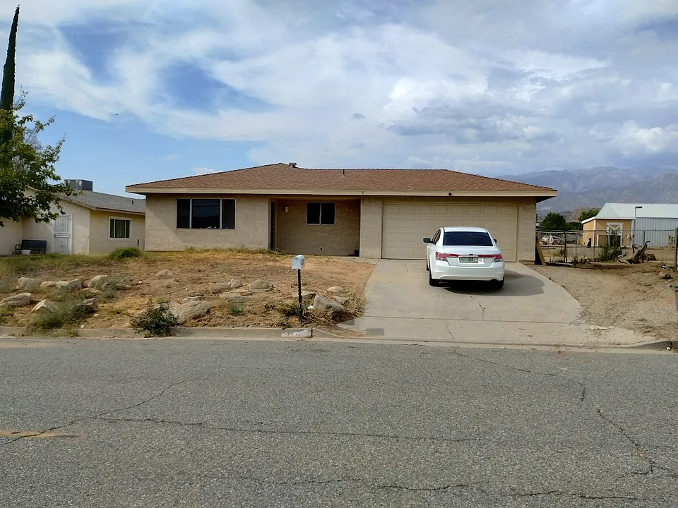 1471 W Westward Ave