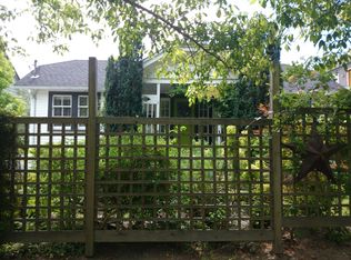 2827 NW 63rd St, Seattle, WA 98107