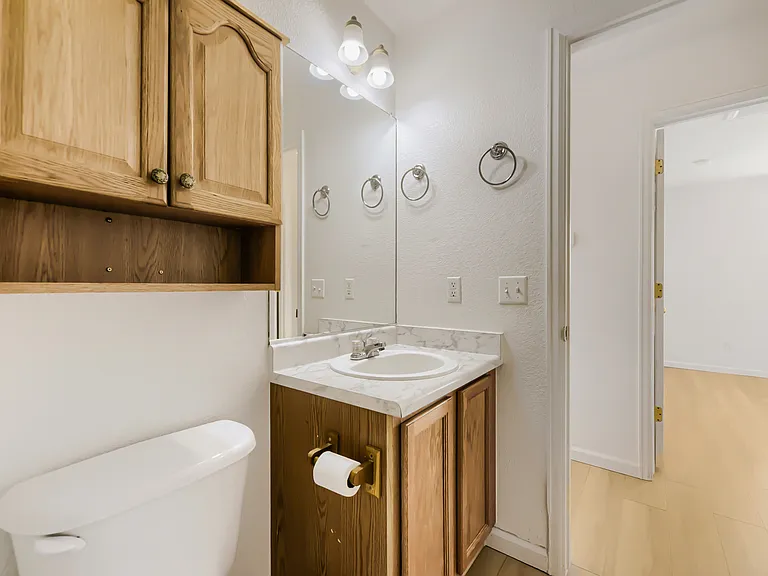3226 W Girard Ave #C — Photo 23