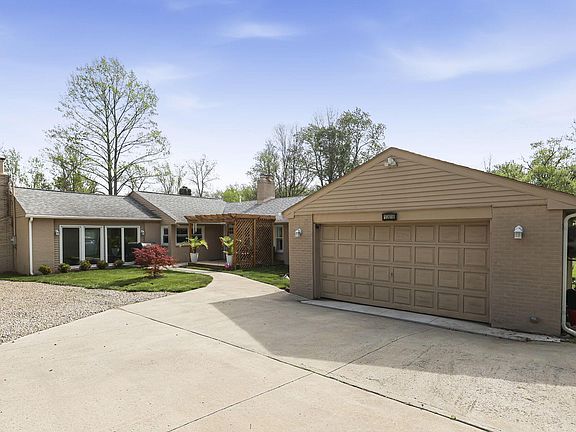 3rd image of 10618 Riverside Dr