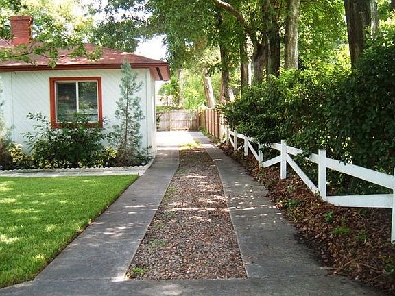 2nd image of 1011 N Palm Ave