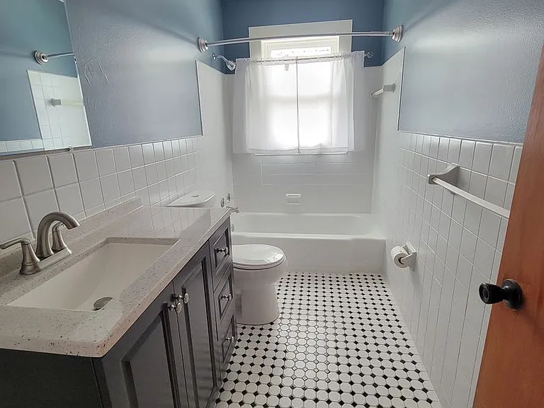 5846 Washburn Ave S — Photo 4