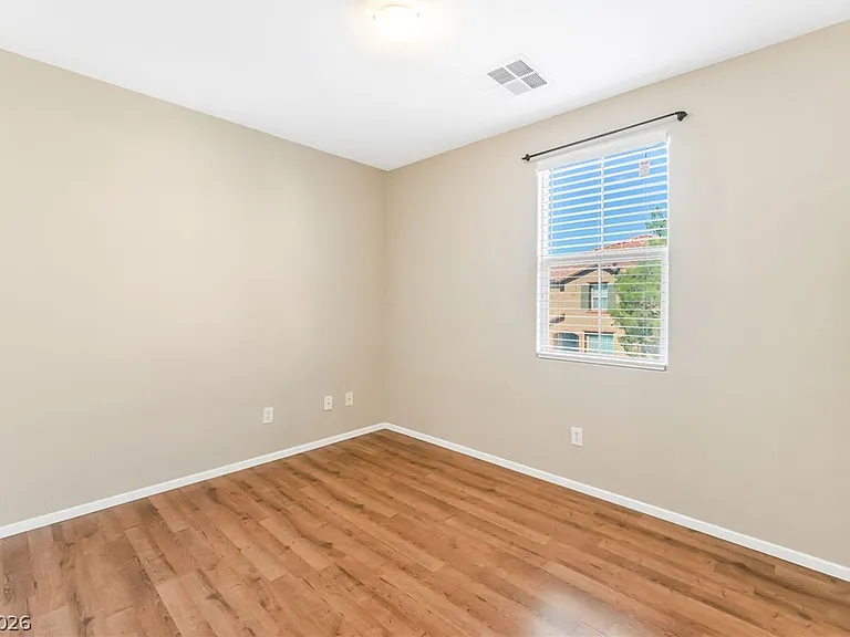 7318 Fools Gold St #101 — Photo 27
